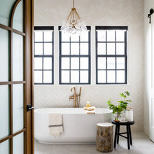 Lakehouse Master Bath (Karen's bathroom)