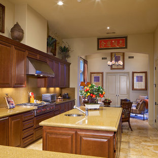 Kitchen - with seating area