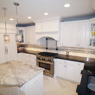 White Small but Magnificant Kitchen