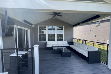 Photo of a modern deck in San Diego.