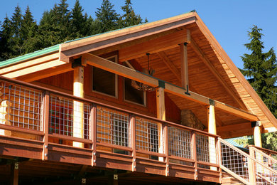 Example of a mountain style exterior home design in Seattle