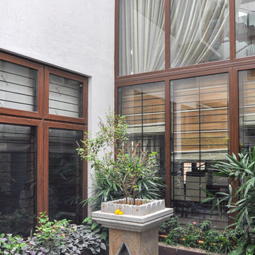 S House