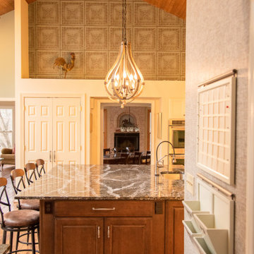 Sophisticated Farmhouse Kitchen & Mudroom