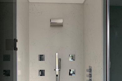 Example of a minimalist home design design in Other