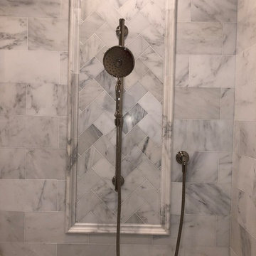 Silverman’s master bathroom