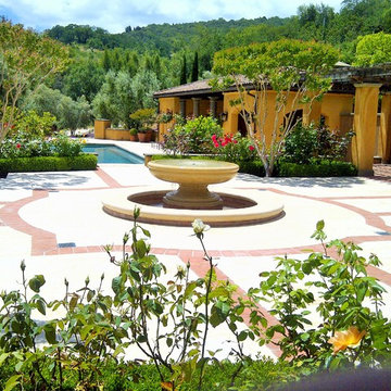 Sonoma Courtyard