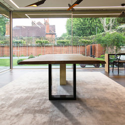K - Salvaje - Dining Tables