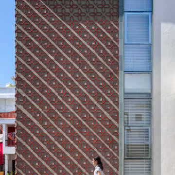 screen saver house highlights the play of shadow and colors