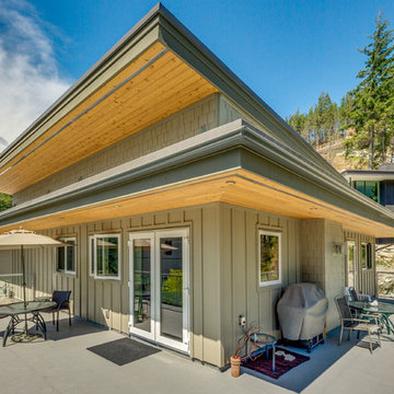 Howe Sound Haven, Squamish - West Coast Modern