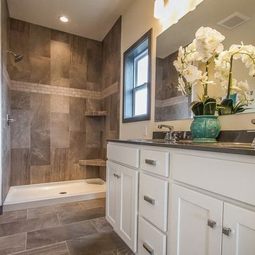 214 Saddleback Rd Master Bath