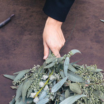 Houzz DIY: How to Make a Festive NYE Centerpiece with Bud Botanical