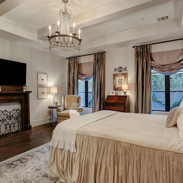 Custom Traditional Home in Bellaire, Texas