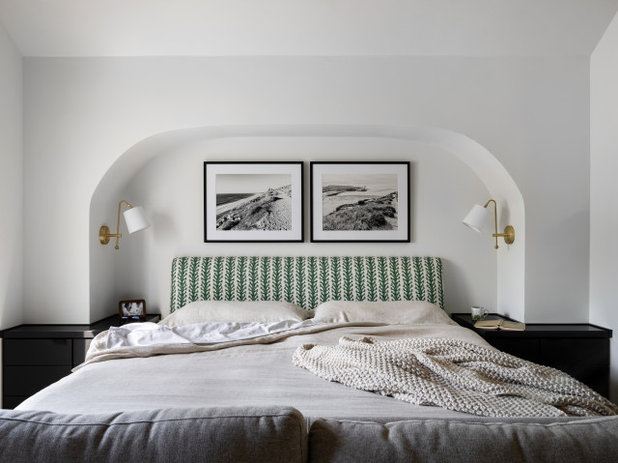 Contemporary Bedroom by James Furman Photography