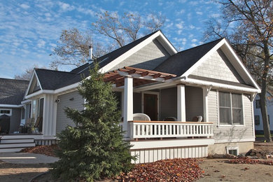 Example of an exterior home design in Grand Rapids