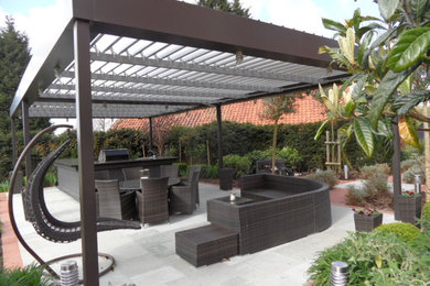 Light`n`Shade outdoor kitchen/chef station and dining area, home counties