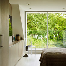guest bedroom including ensuite