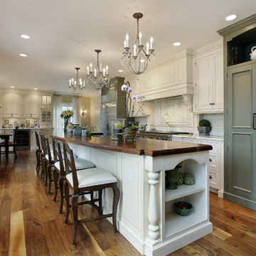 Luxury Kitchen Multi Colored Cabinets