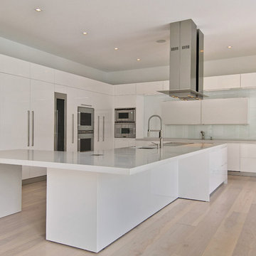 Modern Kitchen In Bridgehampton, The Hamptons, Long Island, NY