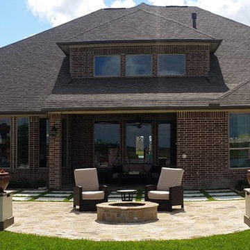 Ashton Woods Model Home - Cypress Creek Lakes