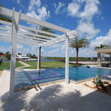 Trellis / Pergolas