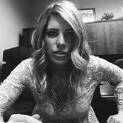 Lindsay Kuulas foto