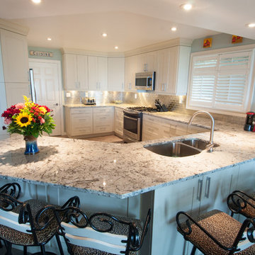 Lakeview Transitional Kitchen