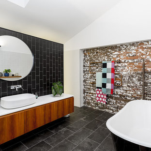 Industrial Badezimmer mit Keramikfliesen Ideen, Design & Bilder | Houzz