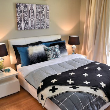 Groove is in the heart - Love this 1970's reno property.