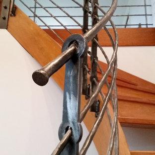 Example of an arts and crafts home design design in Vancouver