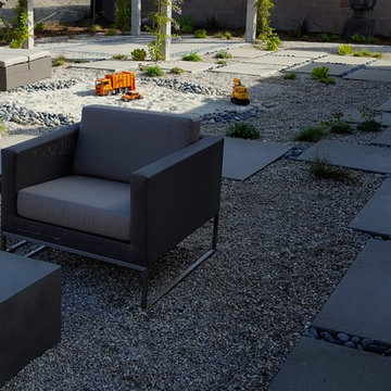Sandy beach garden