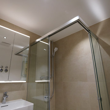 Aus einem Badezimmer wird ein Duschbad in München Bogenhausen