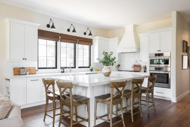 Kitchen photo in Sacramento