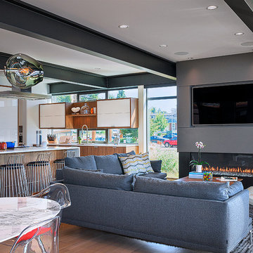 Wards Cove Houseboat