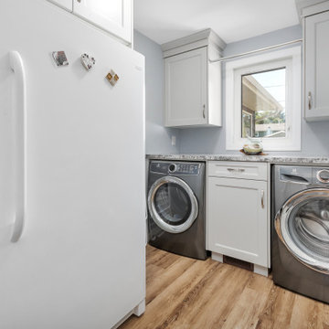 Maple & White Lacquer Traditional Kitchen