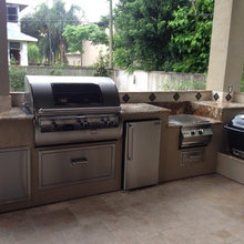 Outdoor Kitchen /Dining
