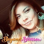 Yvette Suzette's photo