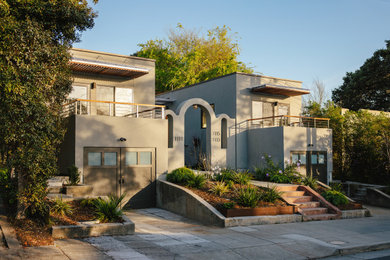 Example of an exterior home design in San Francisco