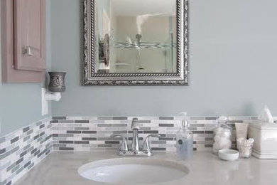 Minimalist bathroom photo in Seattle