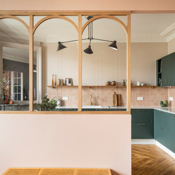 La cuisine d'un appartement totalement rénové - Versailles