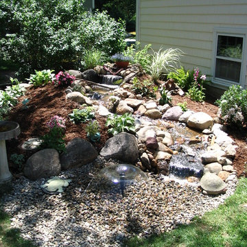 Paulson Water Feature - Trumbull