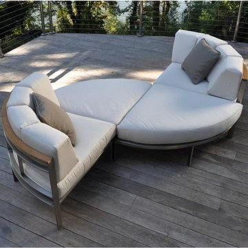 Kingsley-Bate Tivoli Stainless Steel and Teak Outdoor Furniture