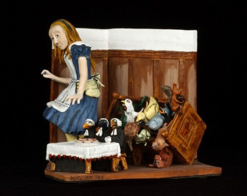 Alice In Wonderland Sculpture 4447