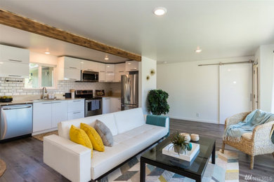 Inspiration for a mid-century modern home design remodel in Seattle