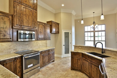 Elegant kitchen photo in Austin