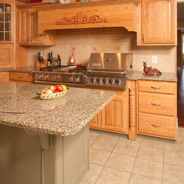 Barre Custom Oak Kitchen, Island, Indoor Grill