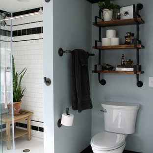 Industrial Badezimmer mit weißem Boden Ideen, Design & Bilder