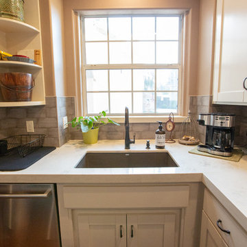 Modern Kitchen Model in Turlock (kC Wedgewood Court)