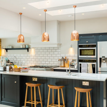 Kitchen Island and Fridge/Freezer