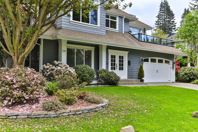 Home design - traditional home design idea in Vancouver