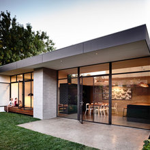 Overhanging roof